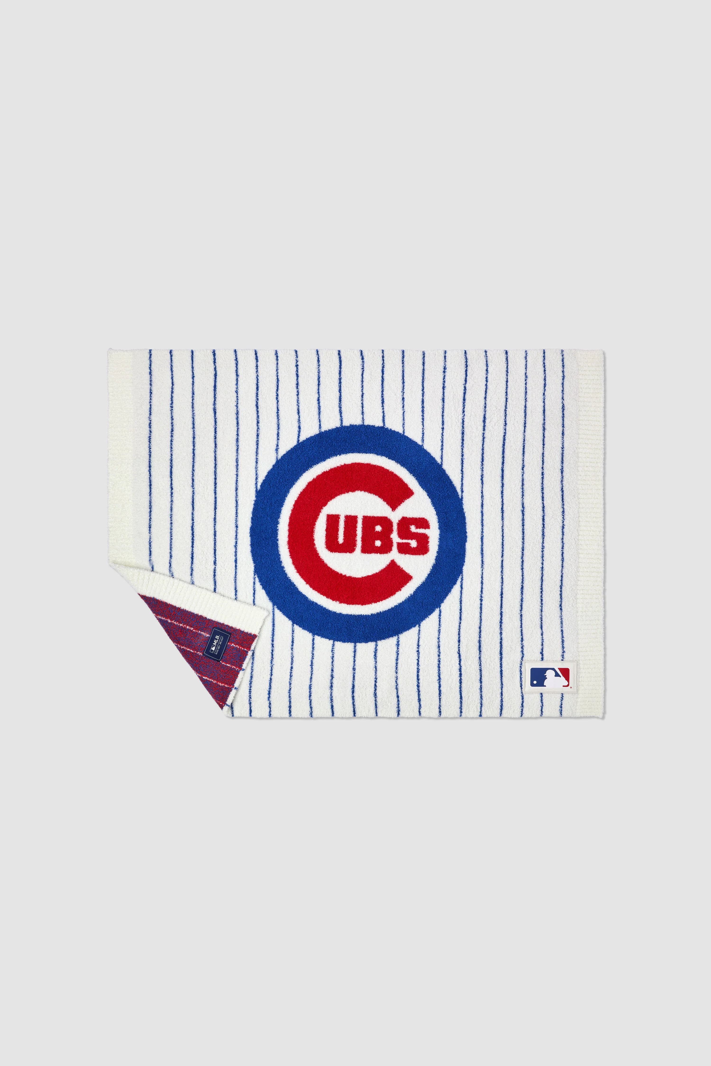 CozyChic® Chicago Cubs™ Stroller Blanket - Image 3