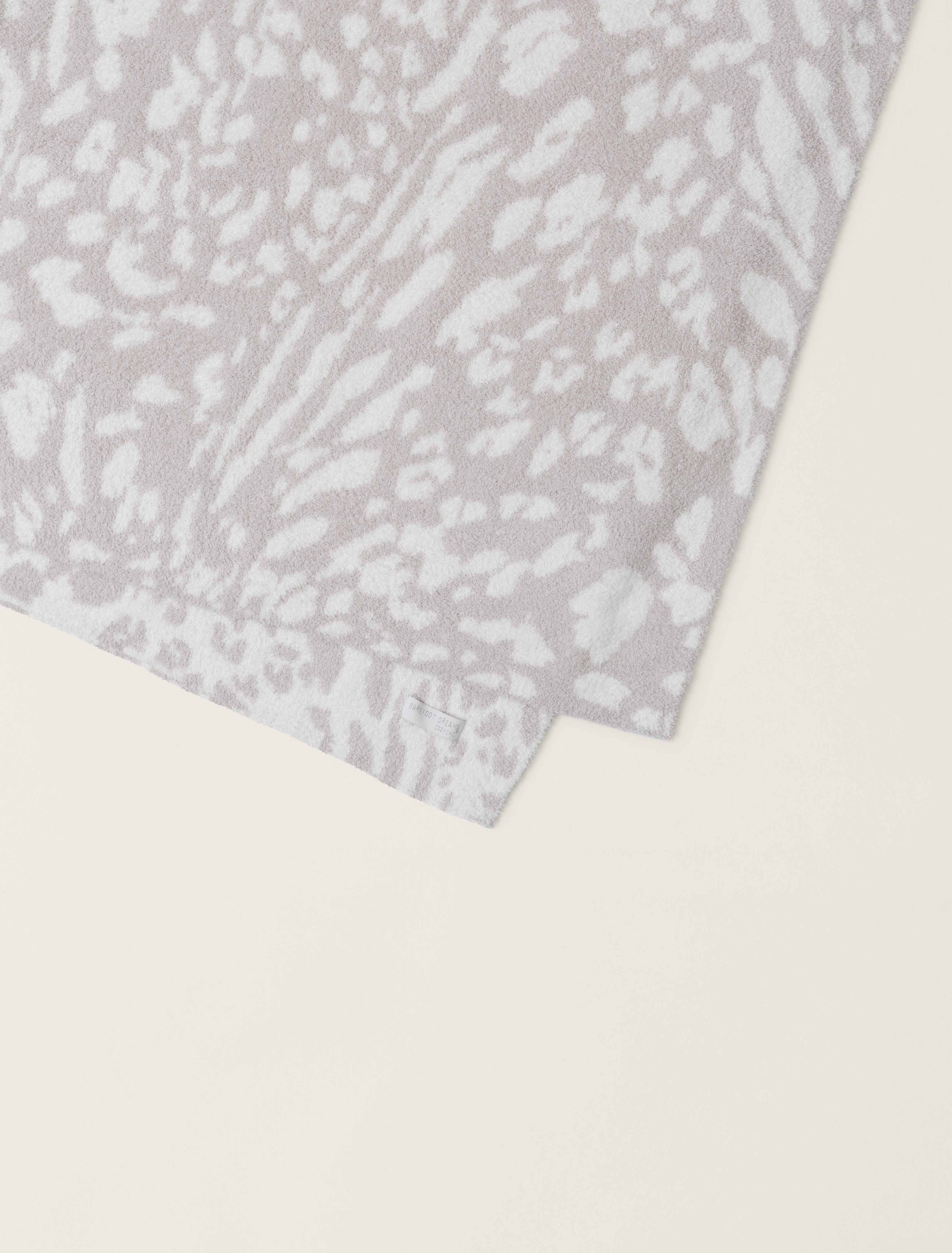 CozyChic® Fauna Leopard Throw - Image 8