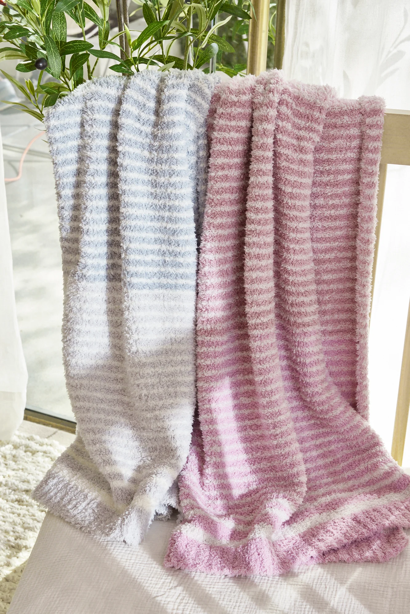 CozyChic® Gradient Stripe Stroller Blanket - Image 9