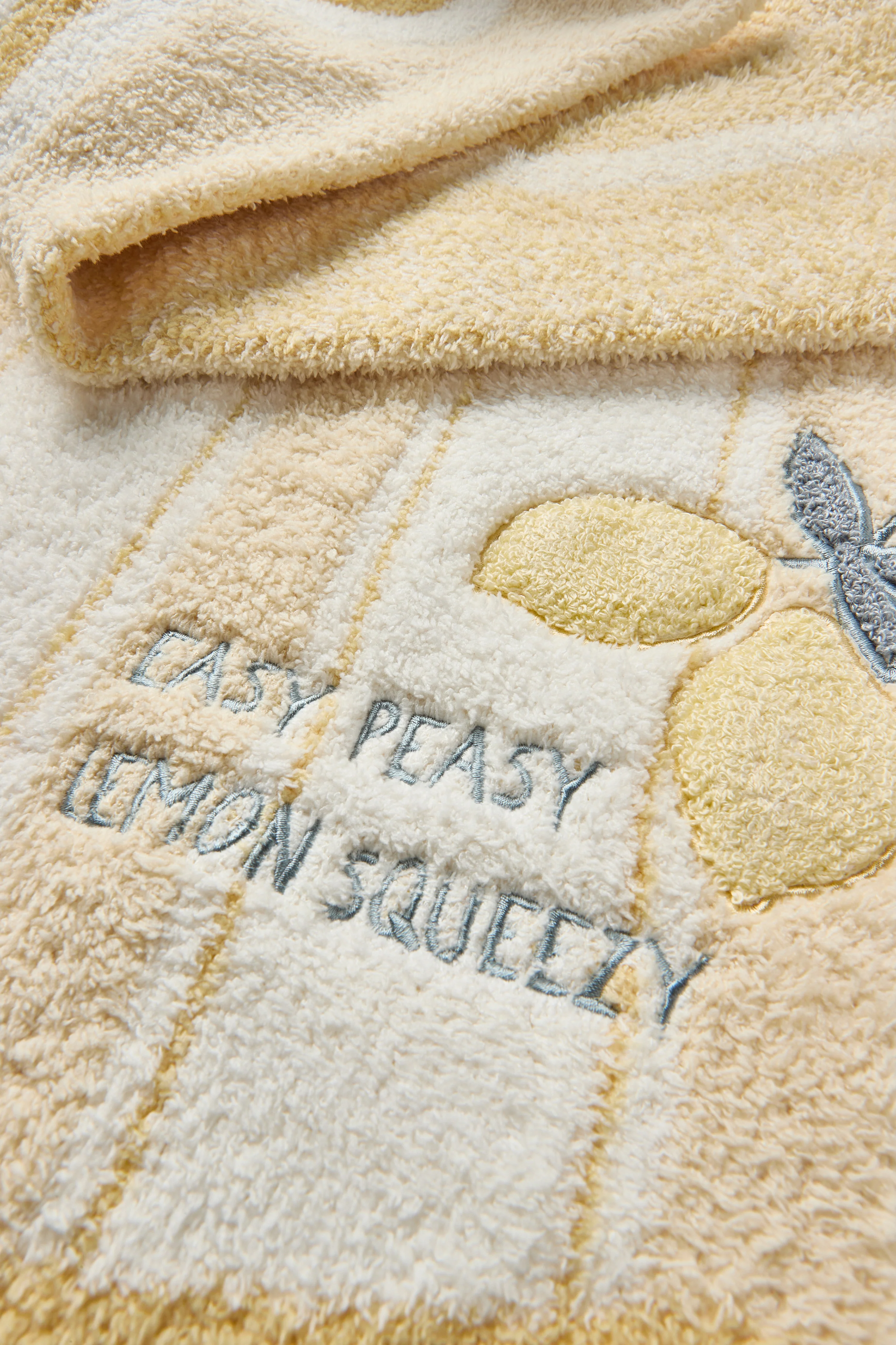 CozyChic® Lemon Stroller Blanket - Image 4