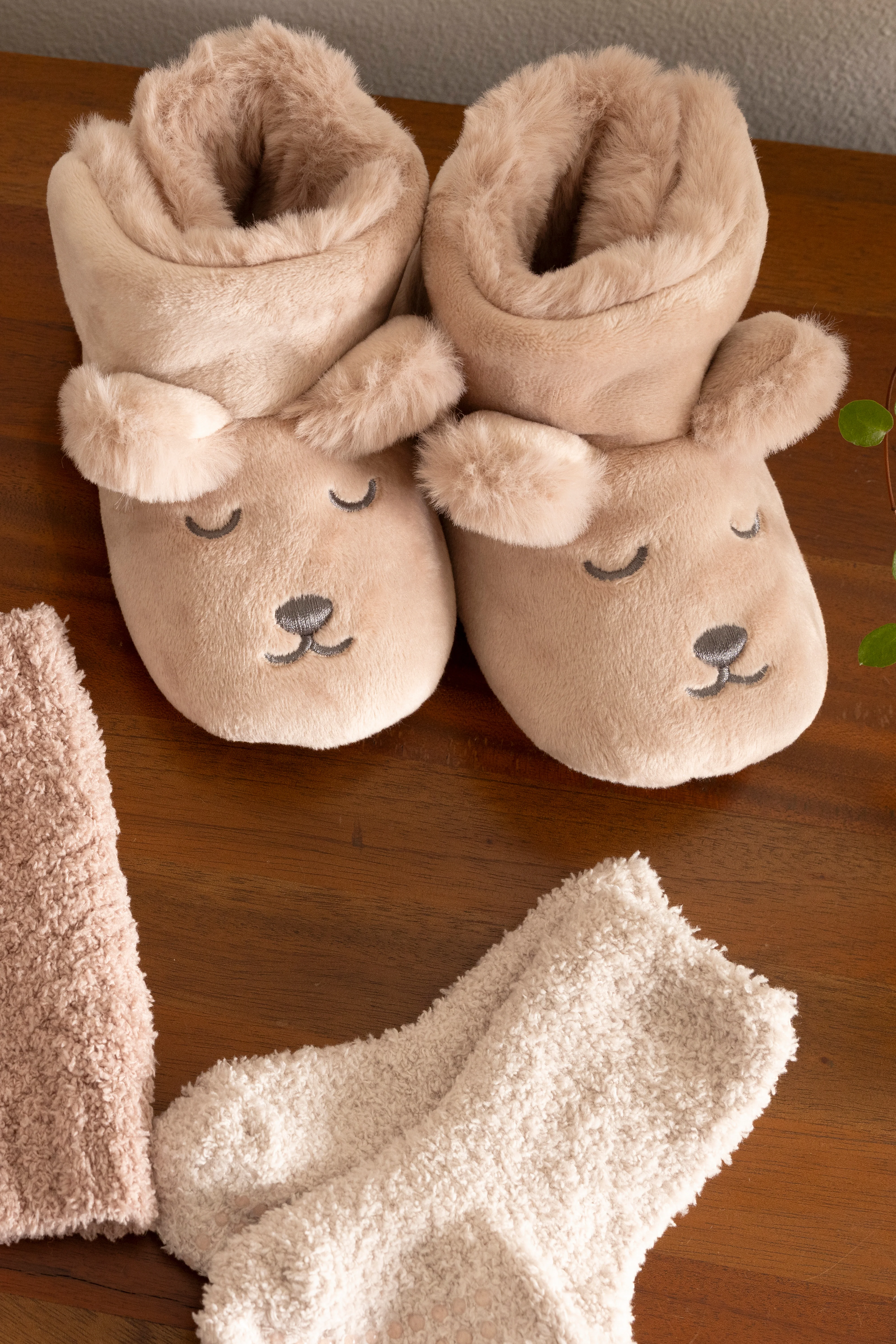 Youth Faux Fur Bear Bootie - Image 7